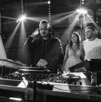 המלצה על יוני רז 